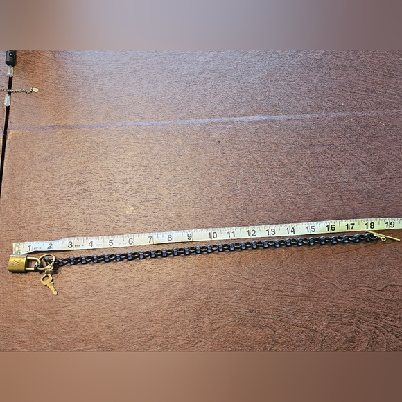 LOUIS VUITTON brass and blacker choker necklace. - Picture 7 of 11